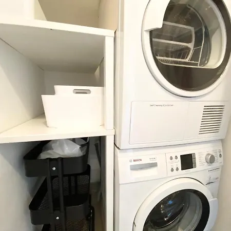 Palazzo Di Vetro 루이노