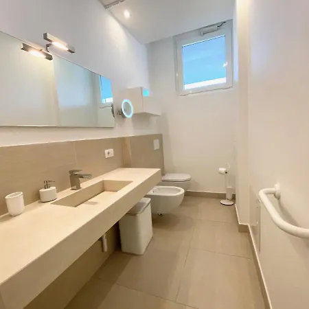 Palazzo Di Vetro Apartmán Luino
