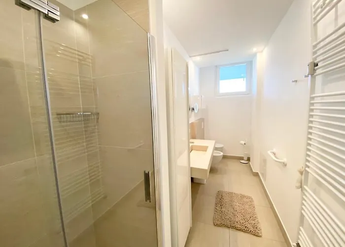 Palazzo Di Vetro 아파트 *